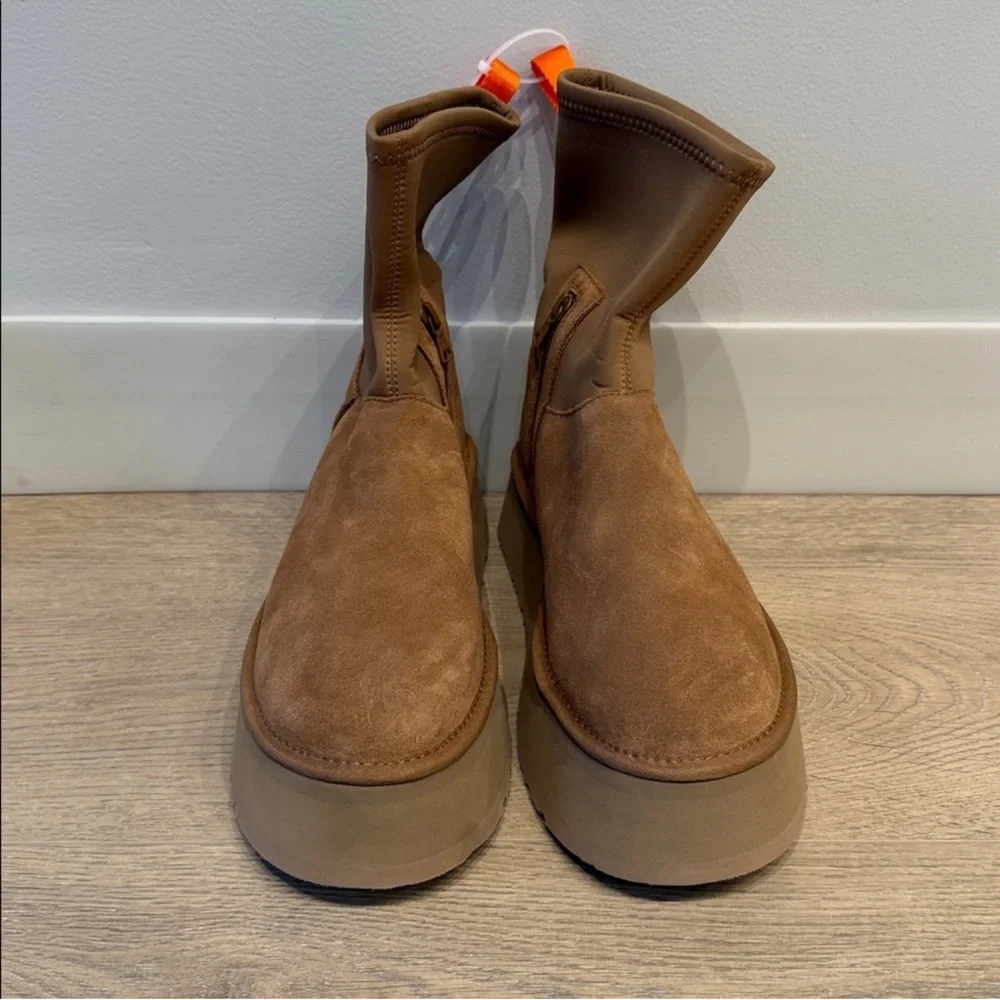 UGG Classic Dipper Boots NWT